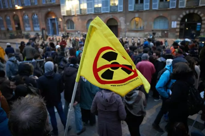 procès des millitantes antinucléaire - exemple de répression judiciaire
