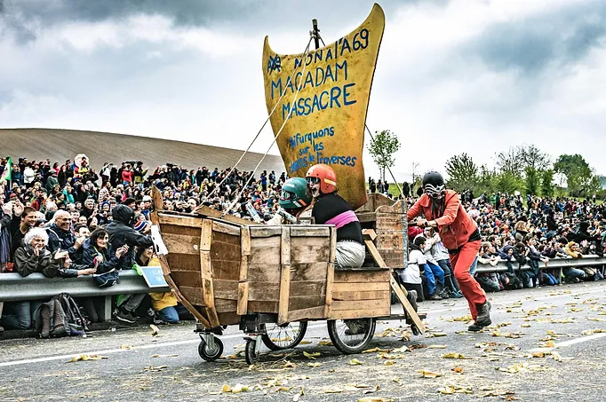Lutter contre les routes - bolides - luttes locales